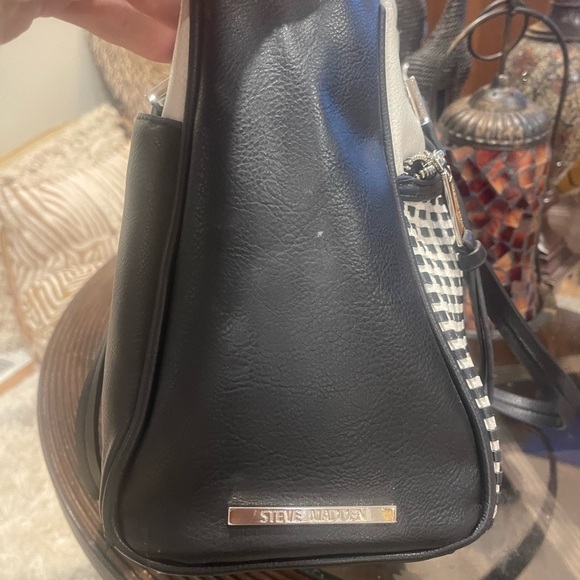 Steve Madden Black White Woven Satchel Purse Handbag Top Handle Gold Hardware​​ - Picture 4 of 10